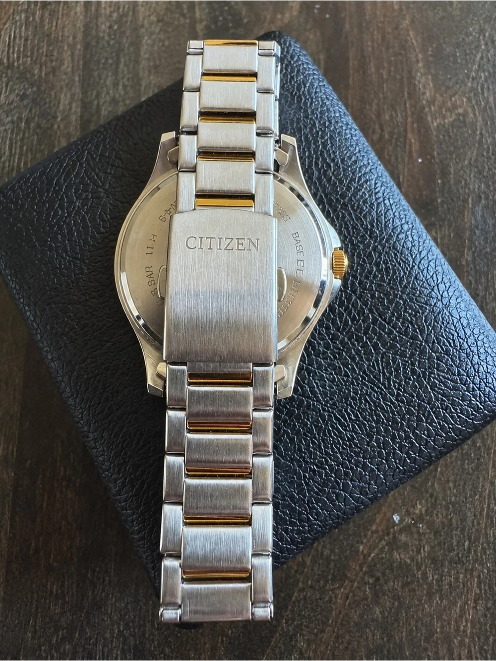 Citizen Quartz 50m WR Two-Tone stainless steel 41mm Day/Date Dress watch